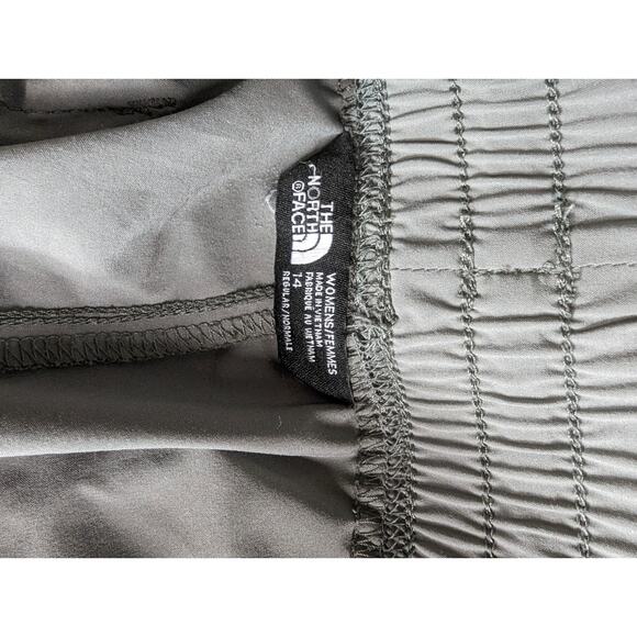 North Face Hiking Cargo Capri Gray 14 - Picture 7 of 10